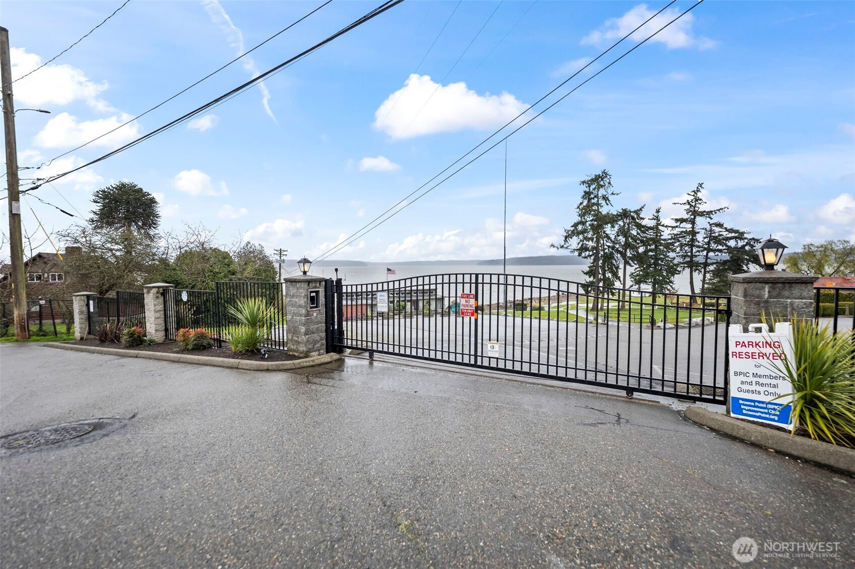 4925 Harbor View Drive NE, Tacoma, WA 98422