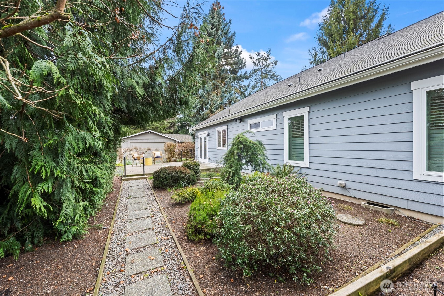 4925 Harbor View Drive NE, Tacoma, WA 98422