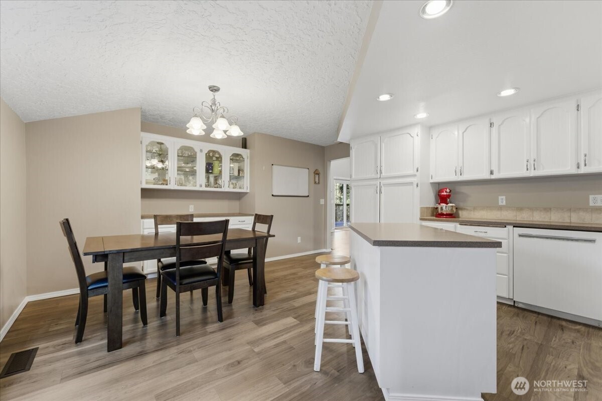 16611 NE 188th Avenue , Brush Prairie, WA 98606