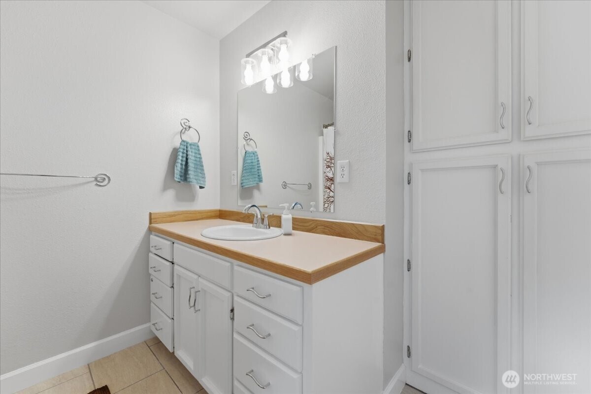 16611 NE 188th Avenue , Brush Prairie, WA 98606