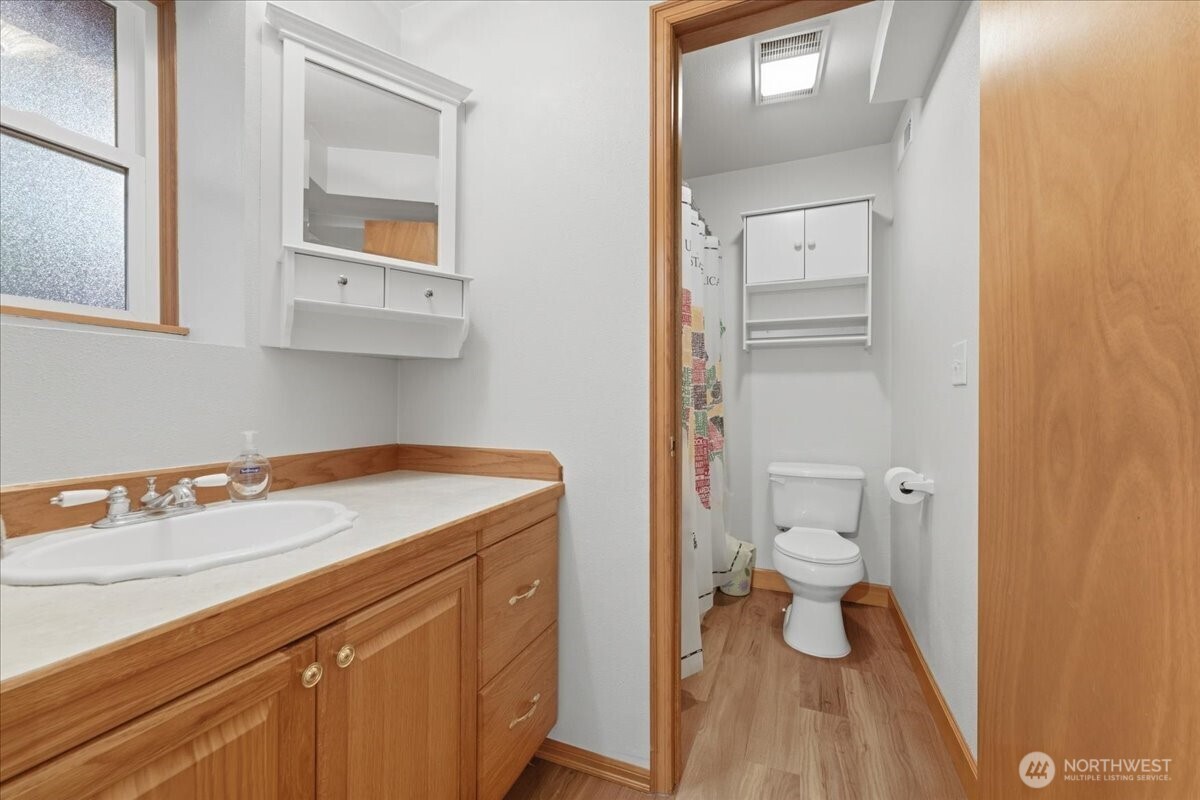 16611 NE 188th Avenue , Brush Prairie, WA 98606