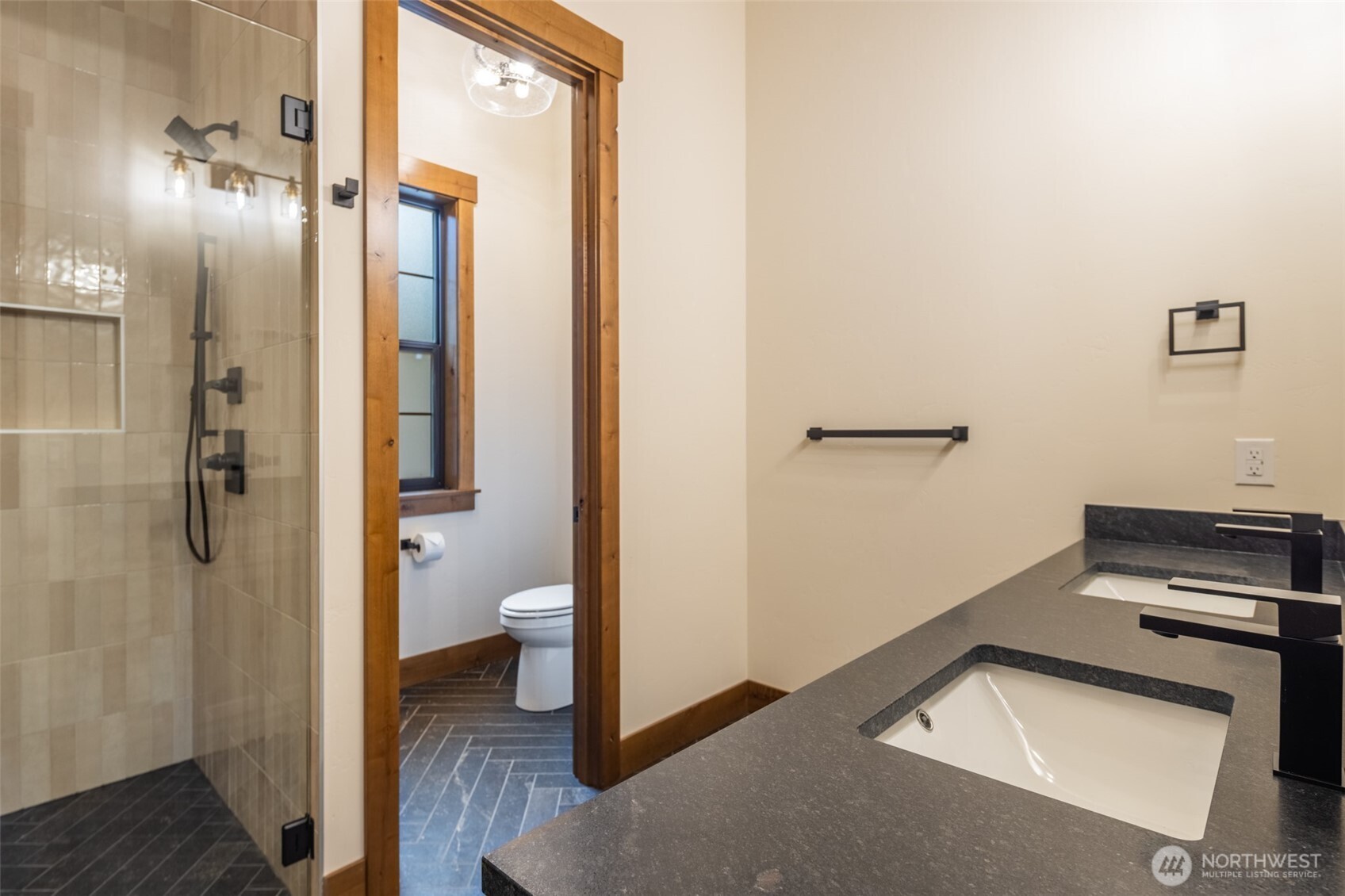 110 Bitterroot Lane , Ronald, WA 98940