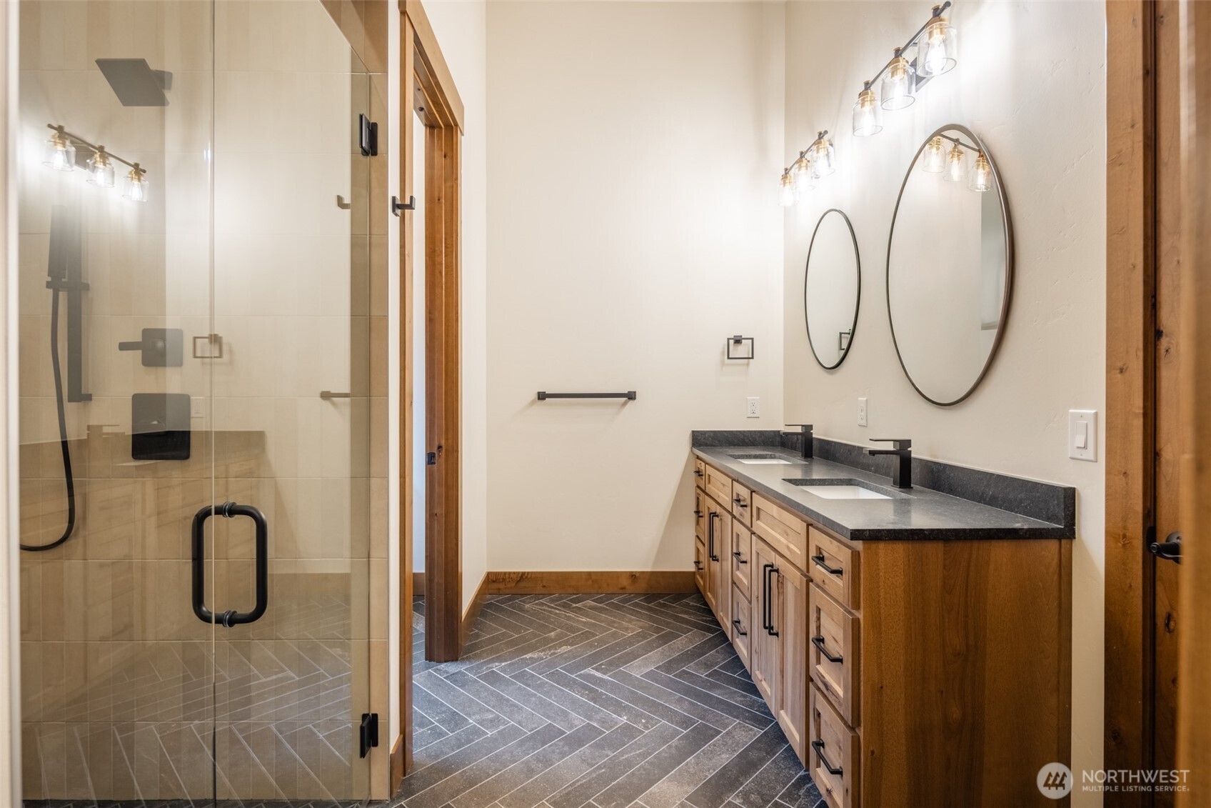 110 Bitterroot Lane , Ronald, WA 98940