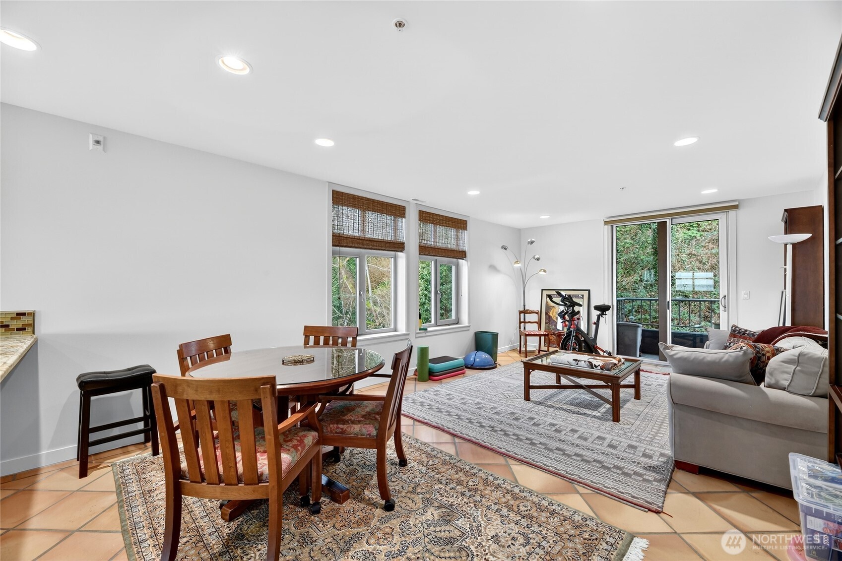 1374 Alki Avenue SW #400, Seattle, WA 98116