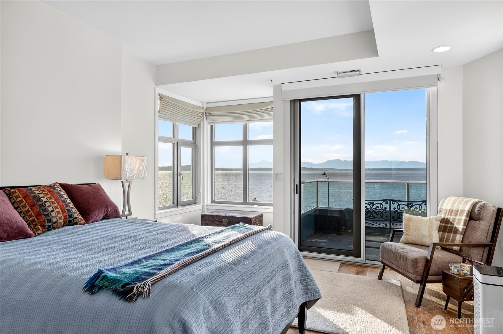 1374 Alki Avenue SW #400, Seattle, WA 98116