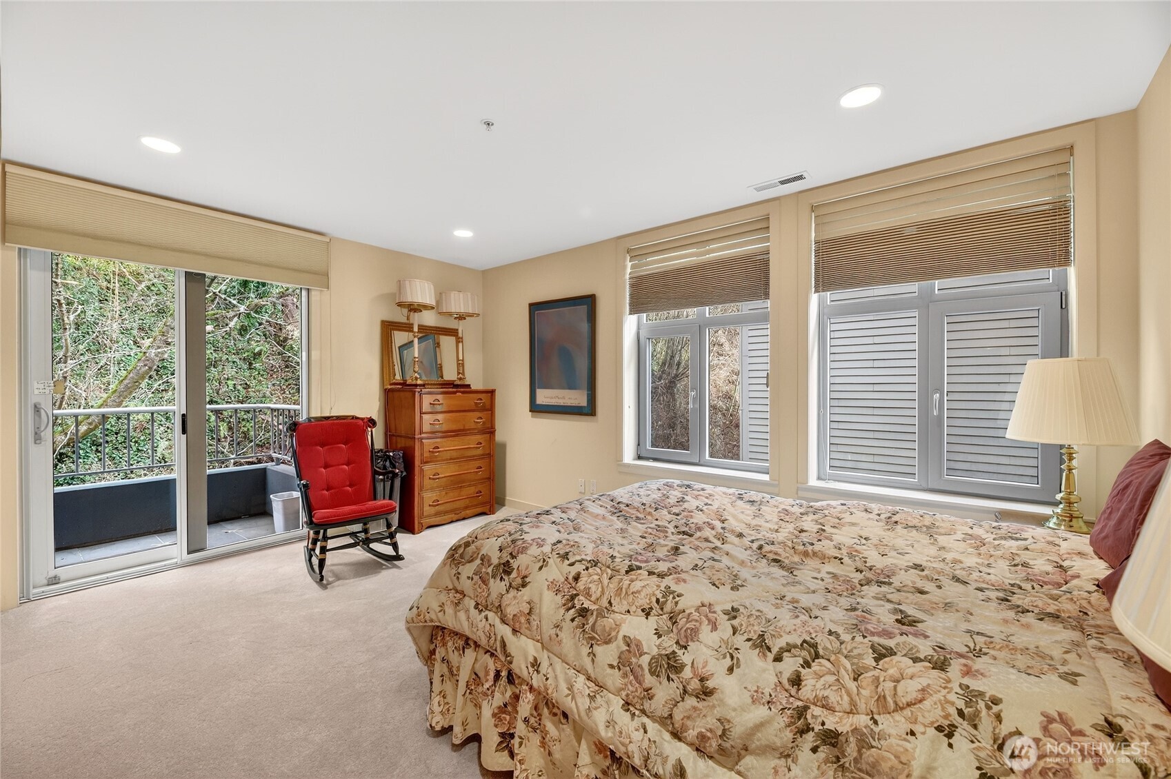 1374 Alki Avenue SW #400, Seattle, WA 98116