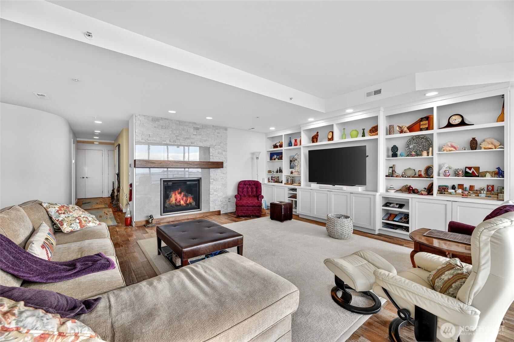 1374 Alki Avenue SW #400, Seattle, WA 98116