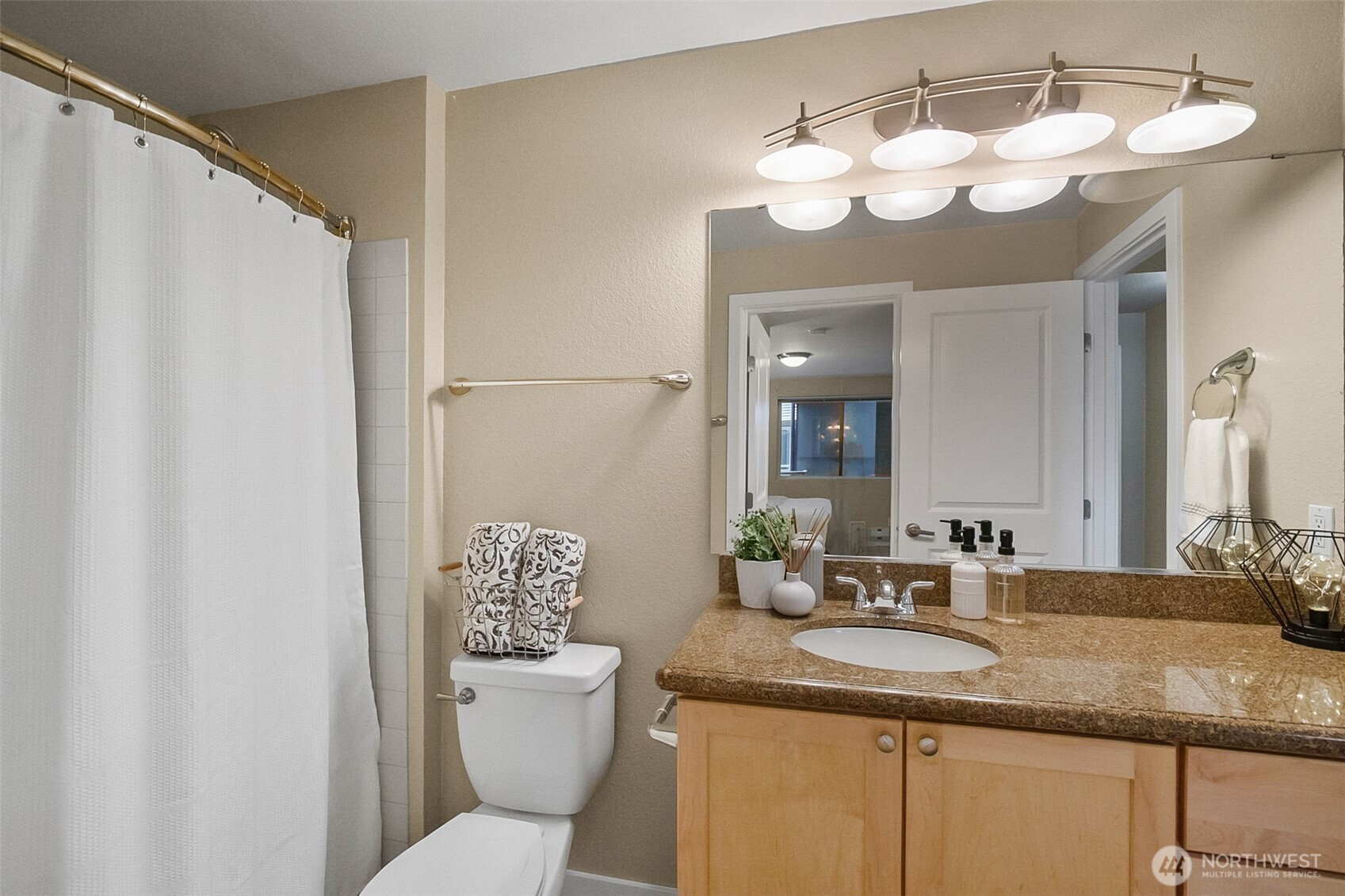 1311 12th Avenue S #A304, Seattle, WA 98144