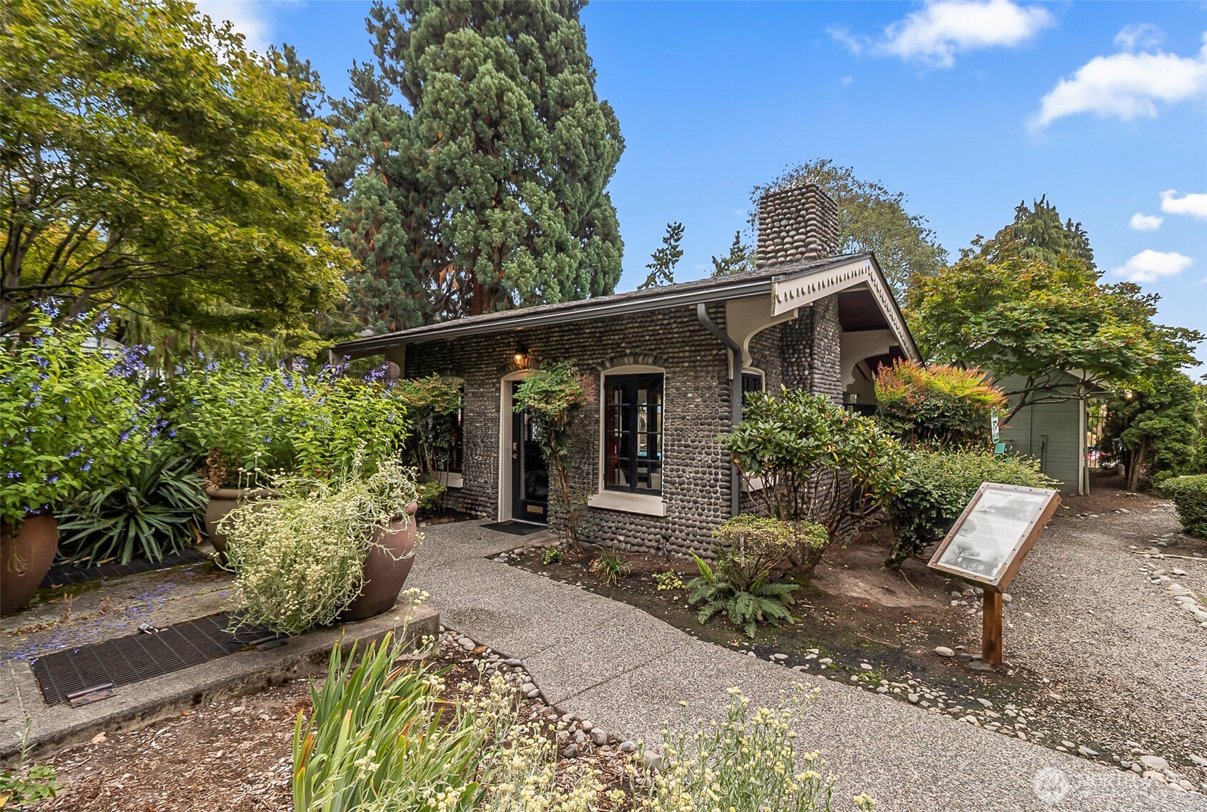 1311 12th Avenue S #A304, Seattle, WA 98144