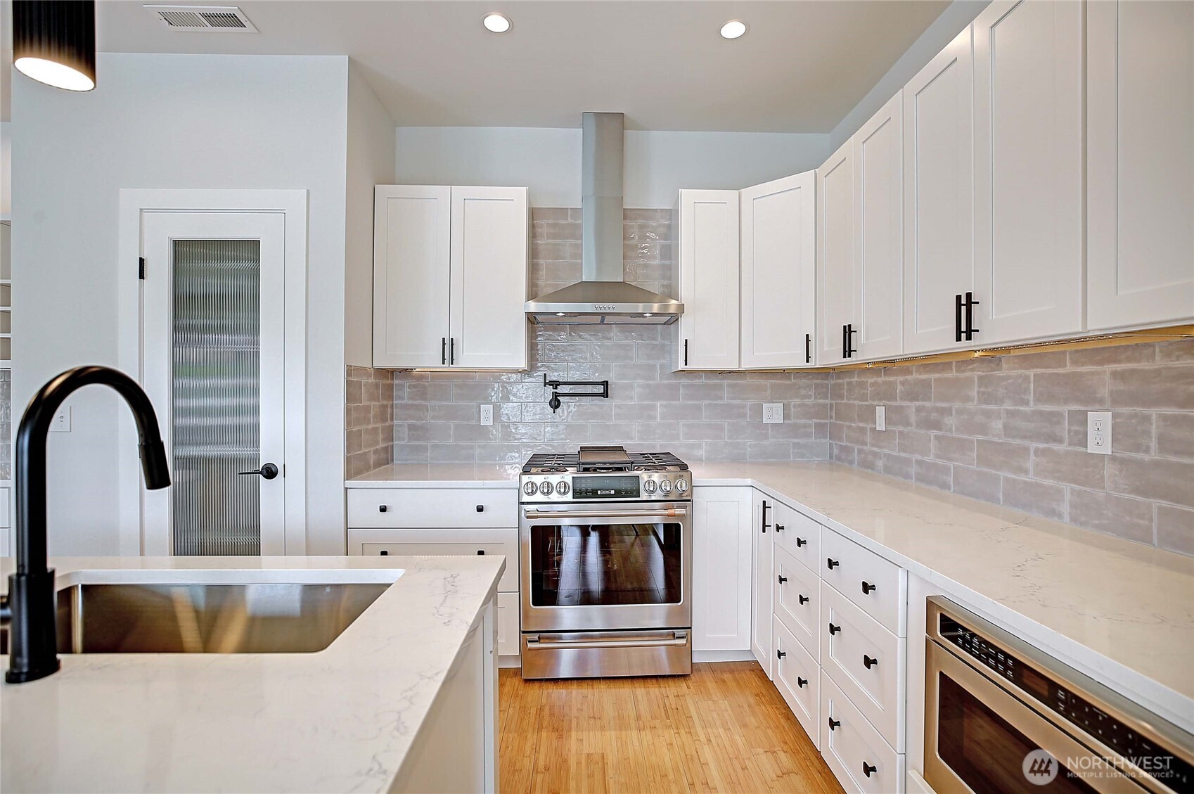 1458 Larkspur Lane , Camano Island, WA 98282