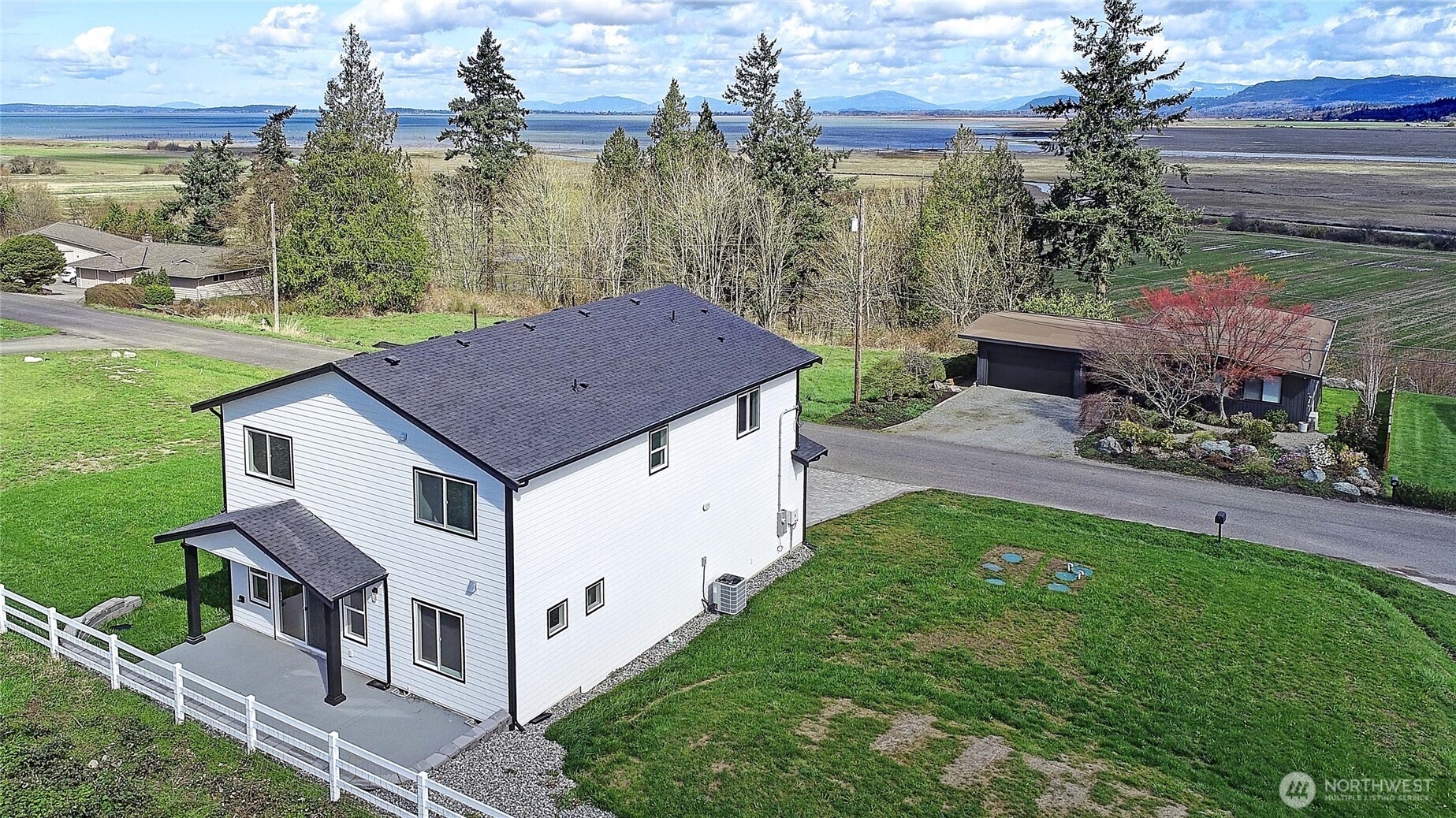 1458 Larkspur Lane , Camano Island, WA 98282