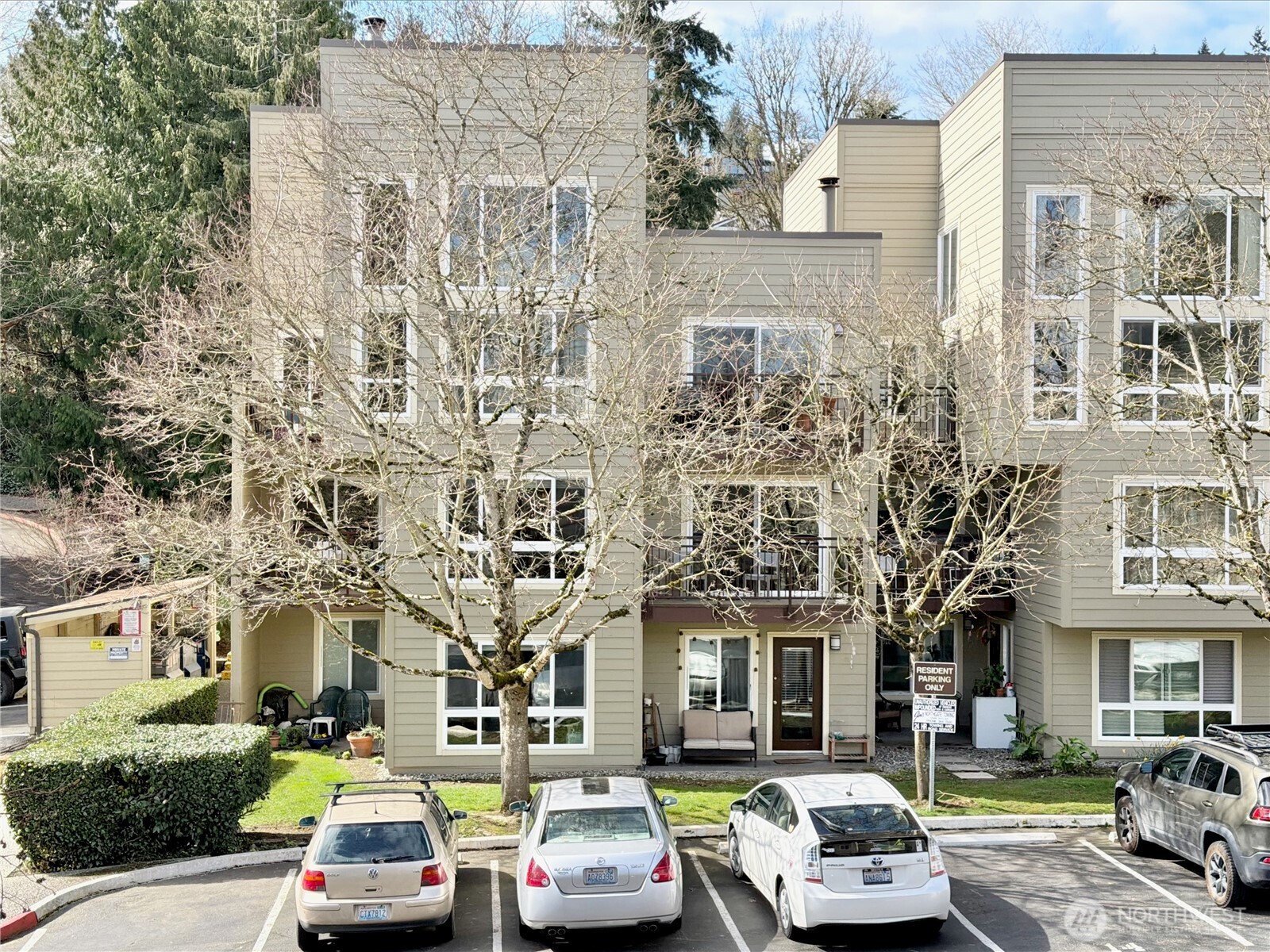 5834 NE 75th Street #B202, Seattle, WA 98115