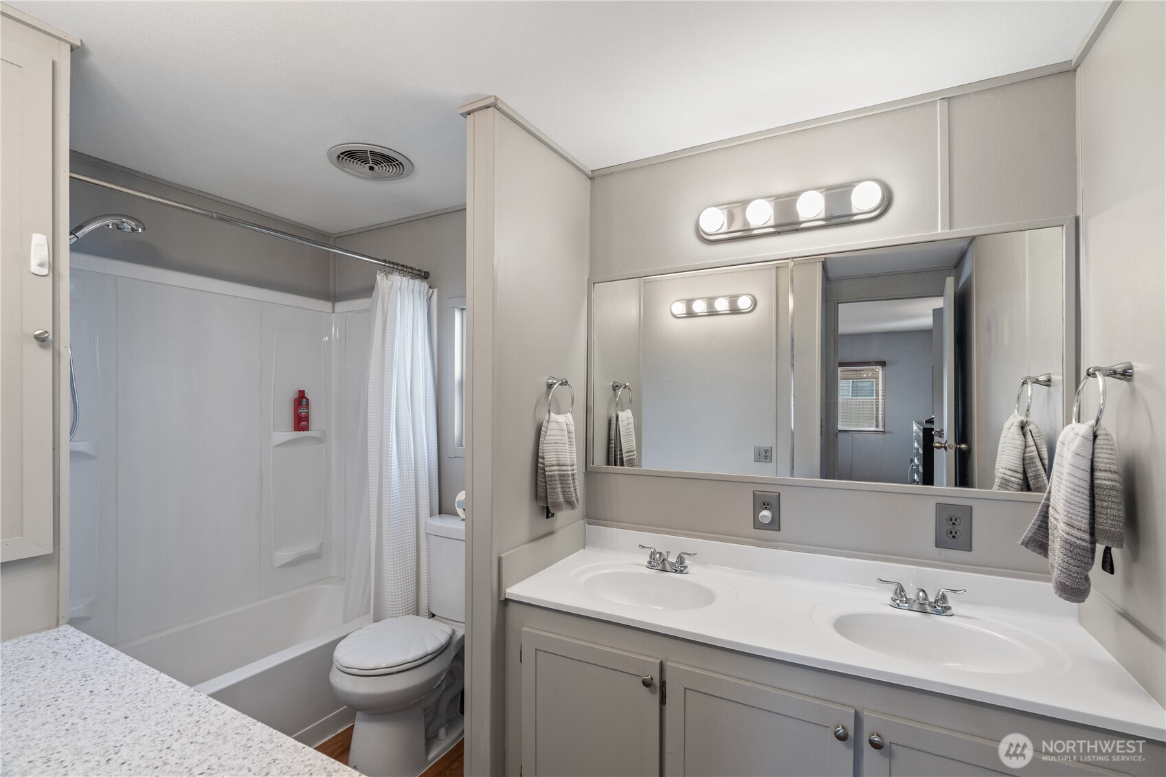 402 Carefree Circle , Aberdeen, WA 98520