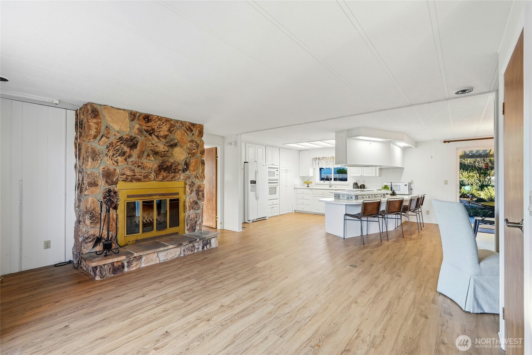 11813 NE 172nd Street , Bothell, WA 98011-5428