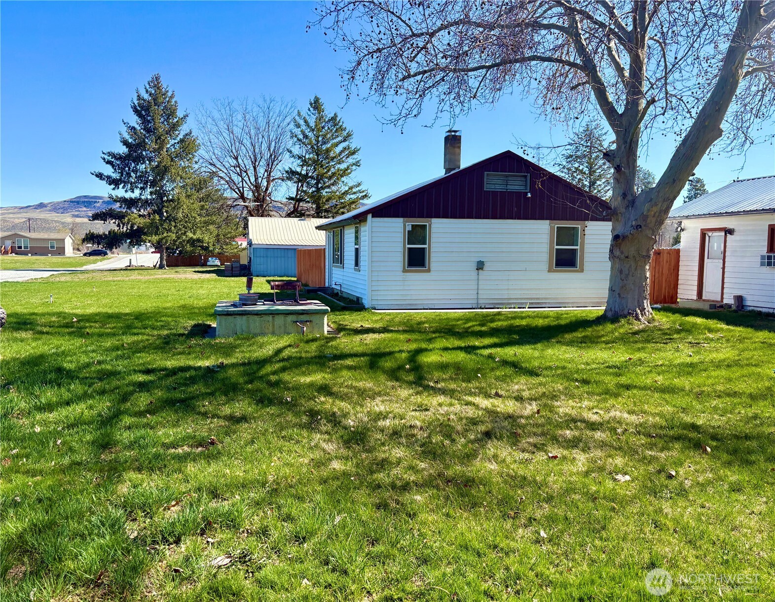 320 S Central Street , Brewster, WA 98812