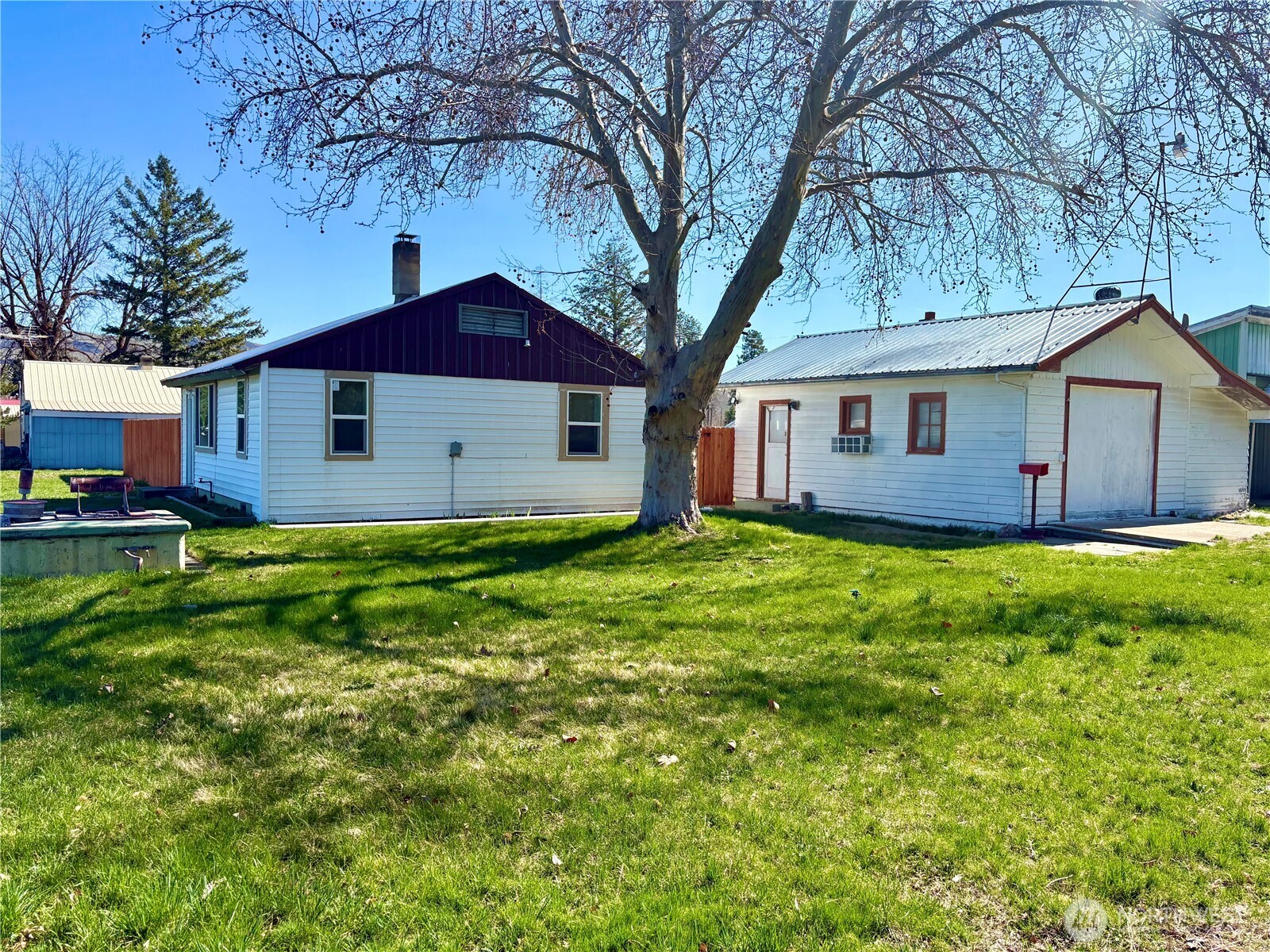 320 S Central Street , Brewster, WA 98812