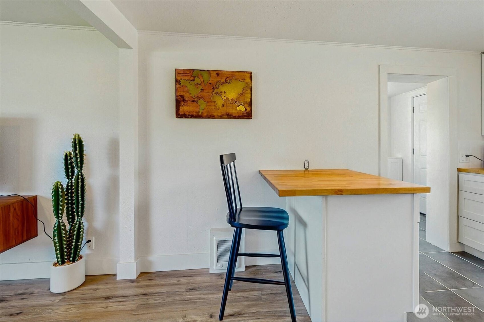 320 S Central Street , Brewster, WA 98812