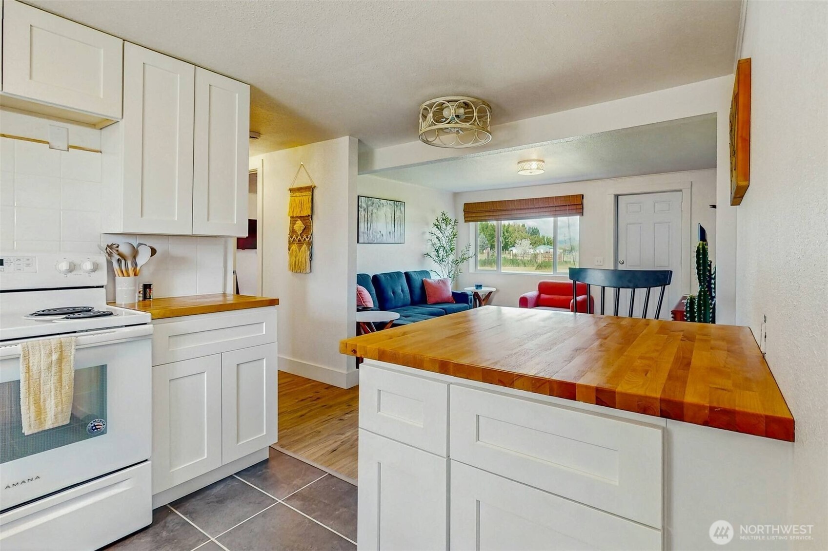 320 S Central Street , Brewster, WA 98812