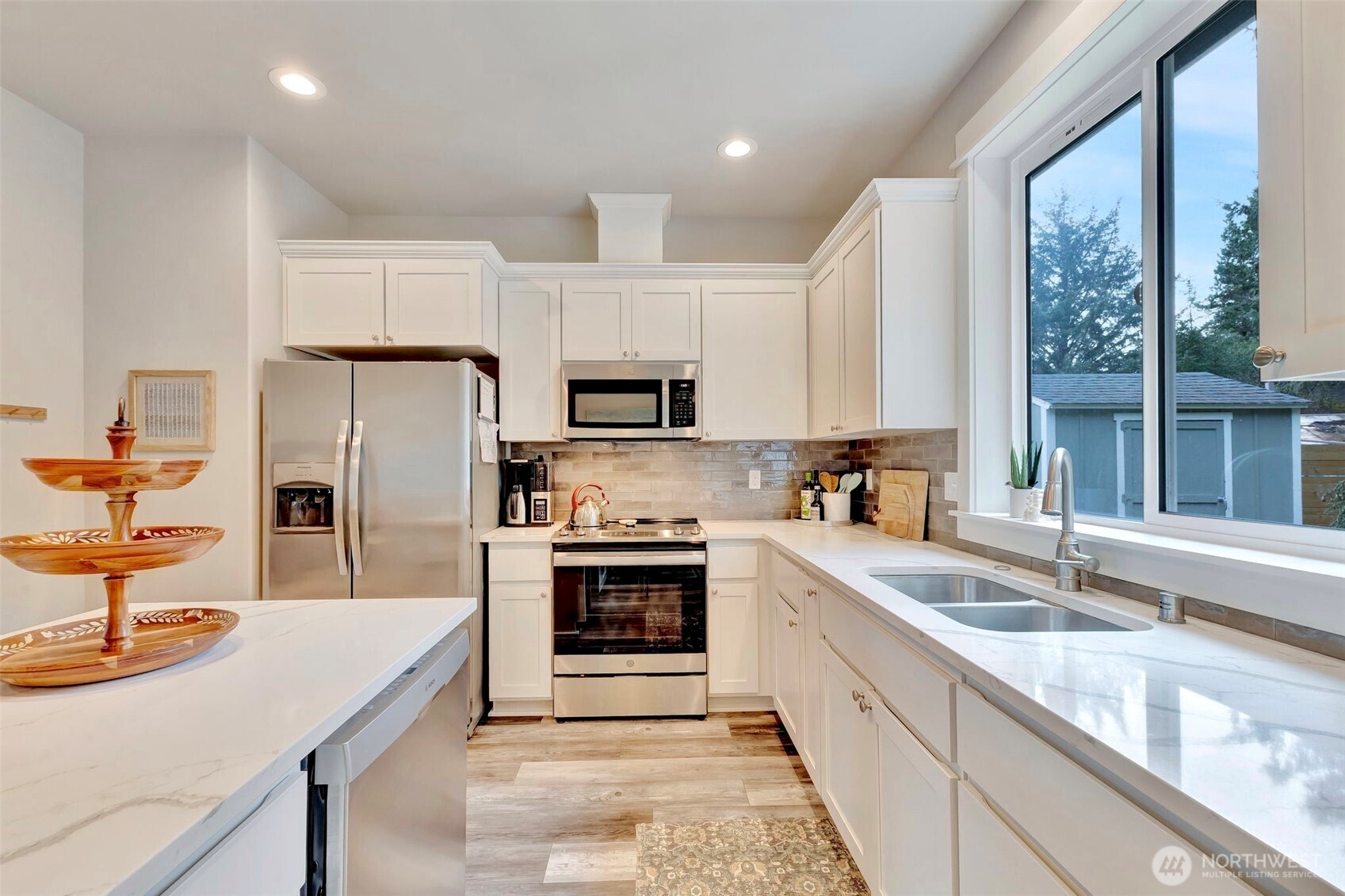 136 Spruce Loop SW, Ocean Shores, WA 98569