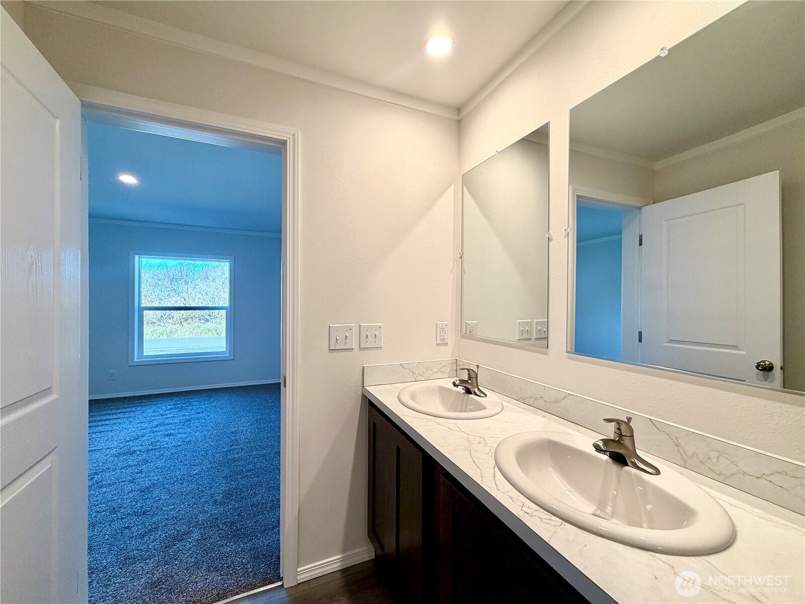 299 Octopus Avenue NE, Ocean Shores, WA 98569