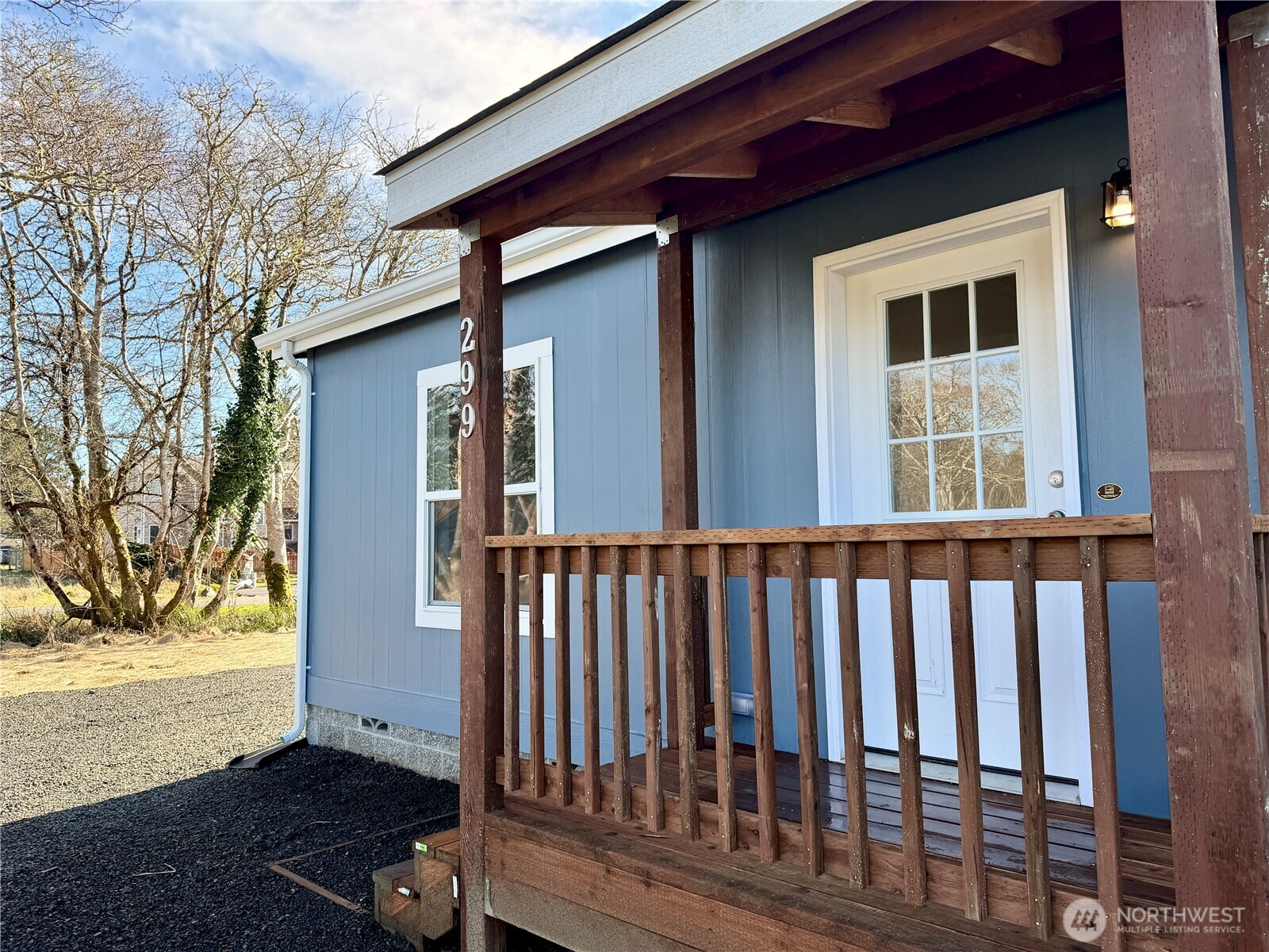 299 Octopus Avenue NE, Ocean Shores, WA 98569