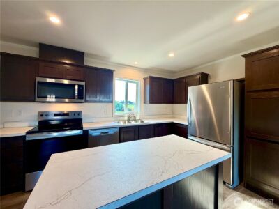 299 Octopus Avenue NE, Ocean Shores, WA 98569 - Photo 3