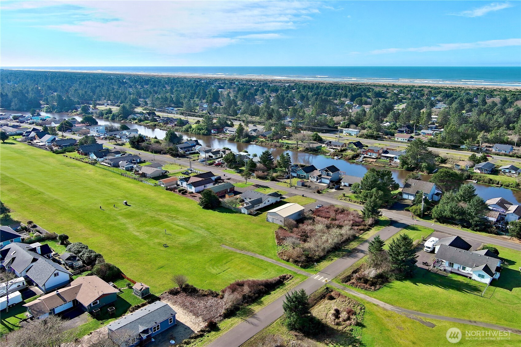 299 Octopus Avenue NE, Ocean Shores, WA 98569