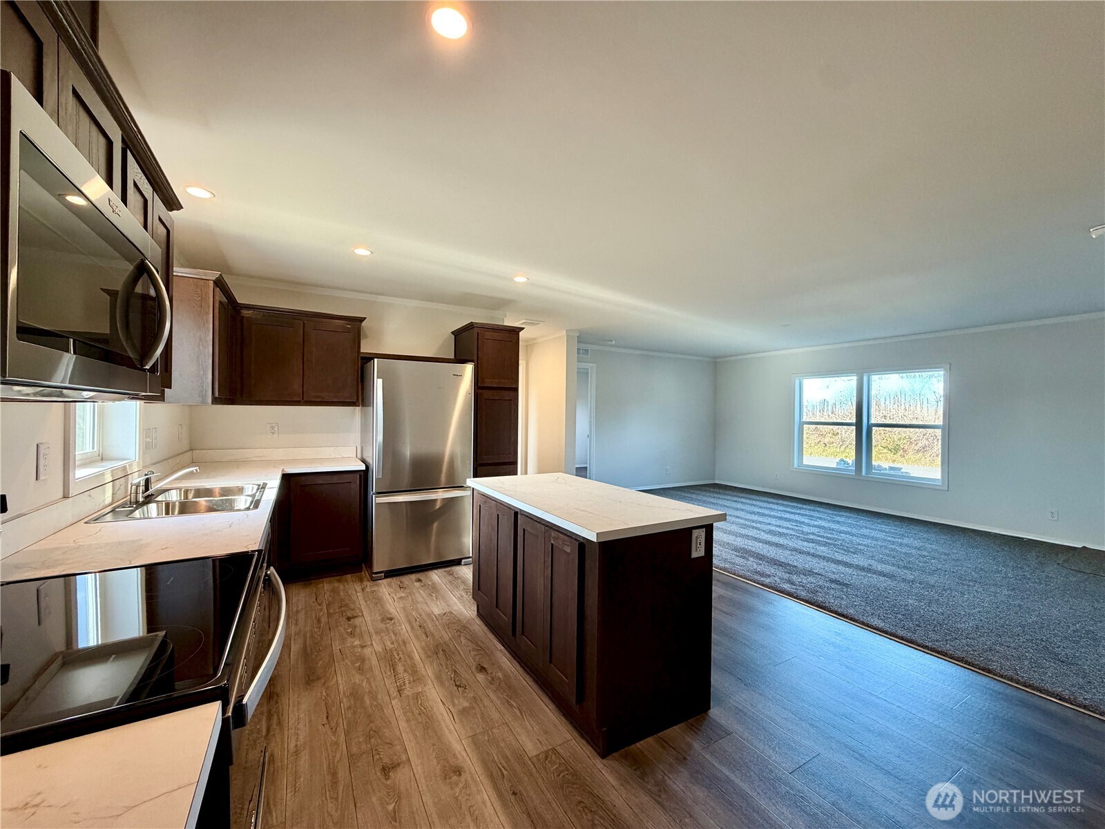 299 Octopus Avenue NE, Ocean Shores, WA 98569