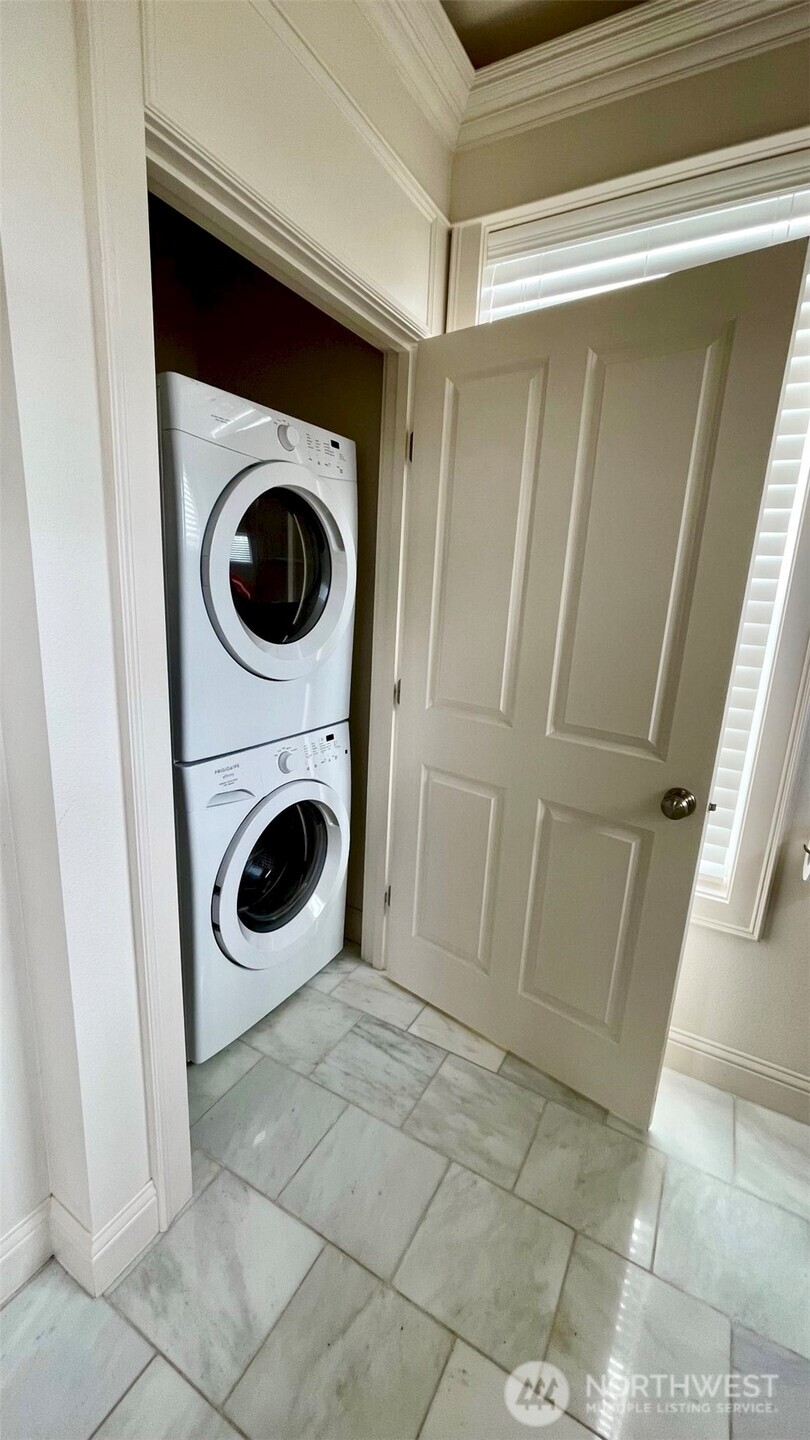 493 Ocean Spray Street SW #D, Ocean Shores, WA 98569