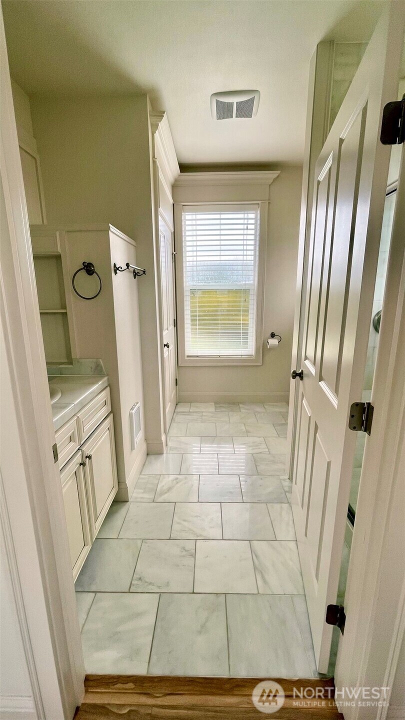 493 Ocean Spray Street SW #D, Ocean Shores, WA 98569