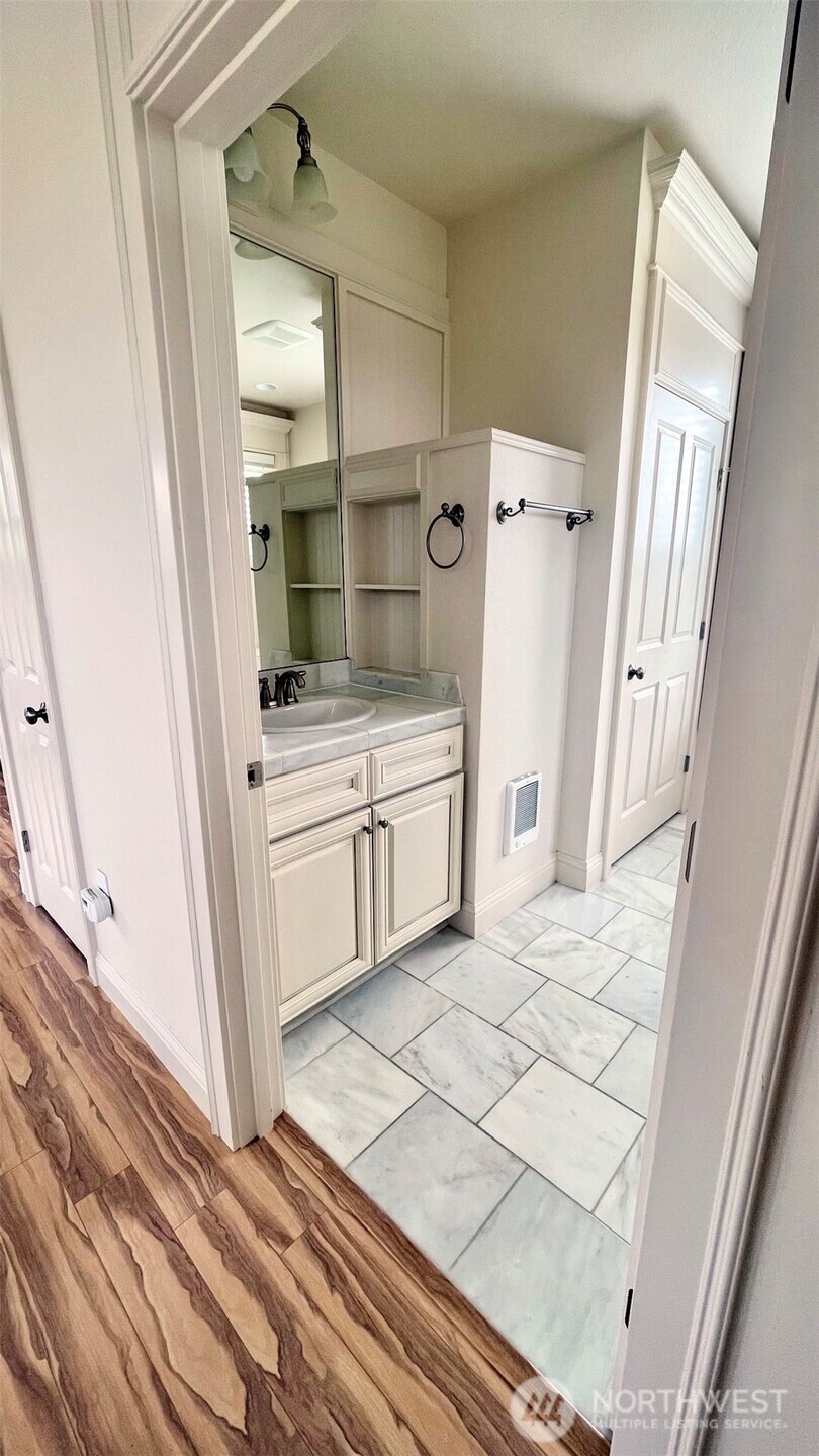 493 Ocean Spray Street SW #D, Ocean Shores, WA 98569