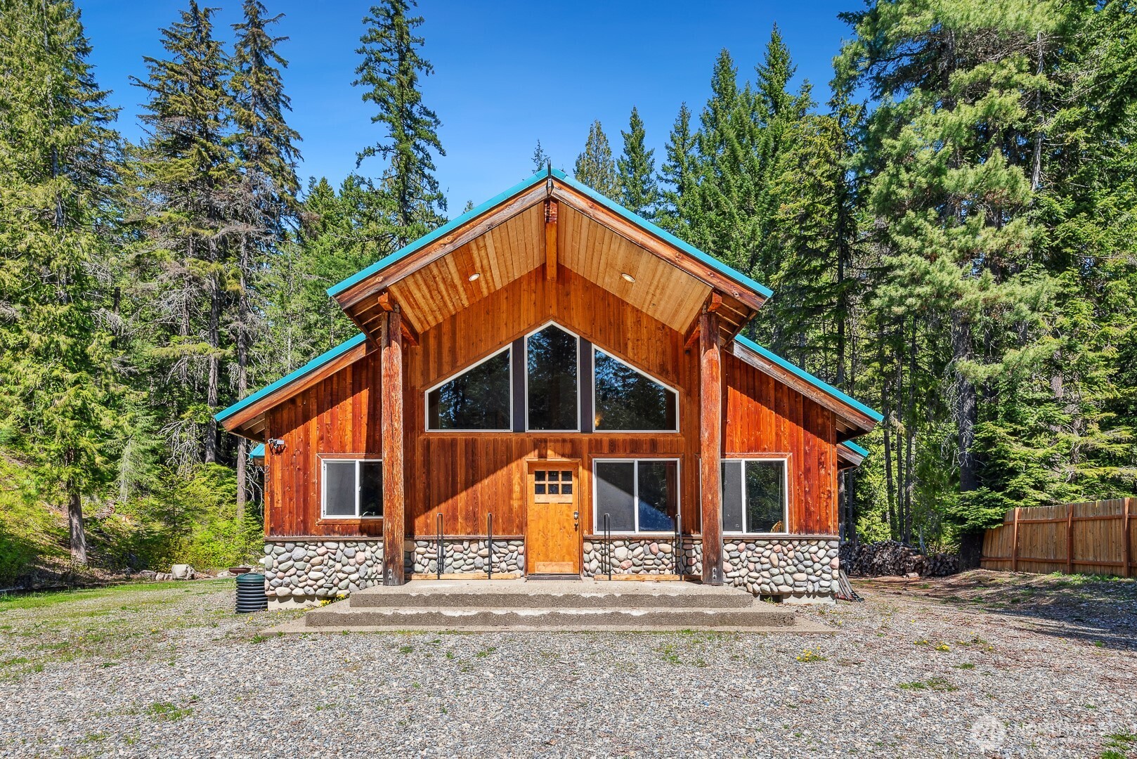 251 Kachess River Road , Easton, WA 98925