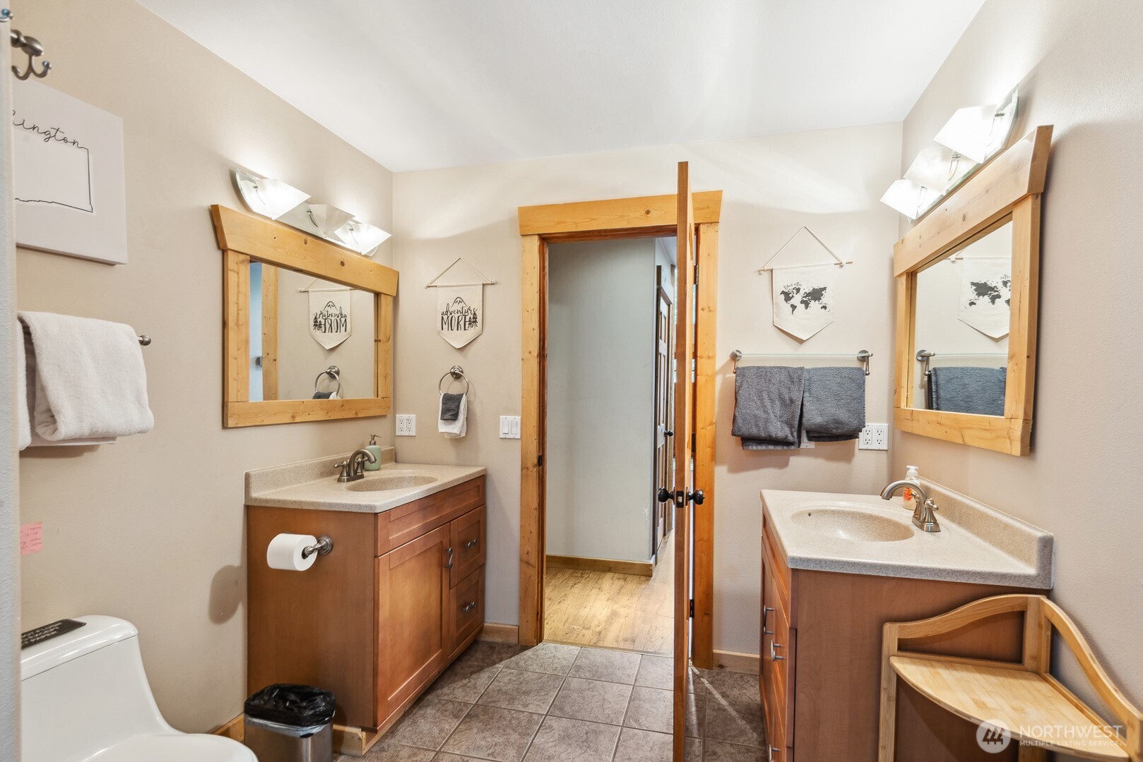 251 Kachess River Road , Easton, WA 98925