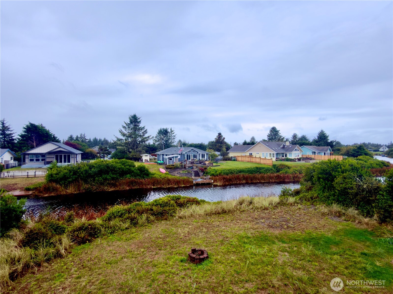 189 N Razor Clam Drive SW, Ocean Shores, WA 98569