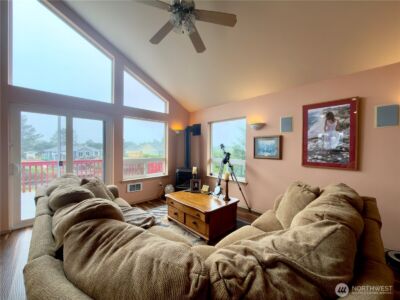 189 N Razor Clam Drive SW, Ocean Shores, WA 98569 - Photo 3