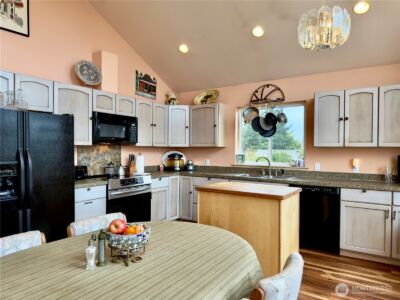 189 N Razor Clam Drive SW, Ocean Shores, WA 98569 - Photo 5