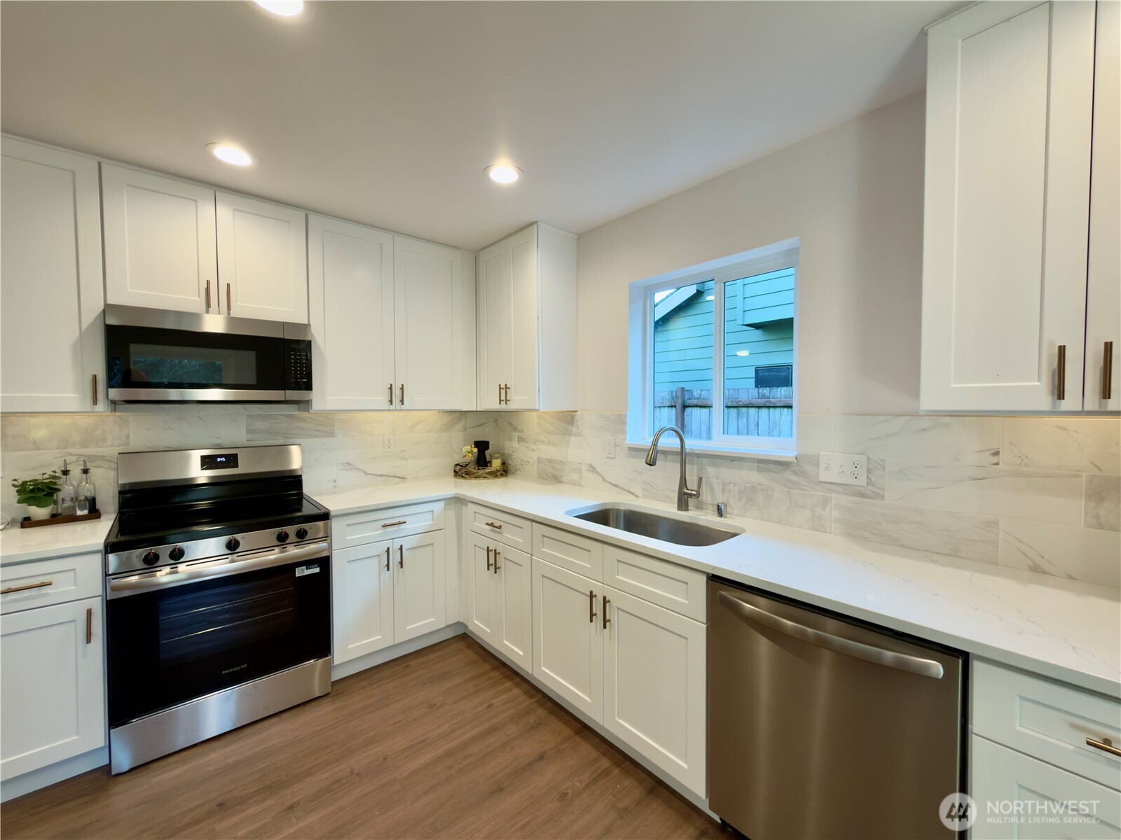 343 Duck Lake Drive SE, Ocean Shores, WA 98569