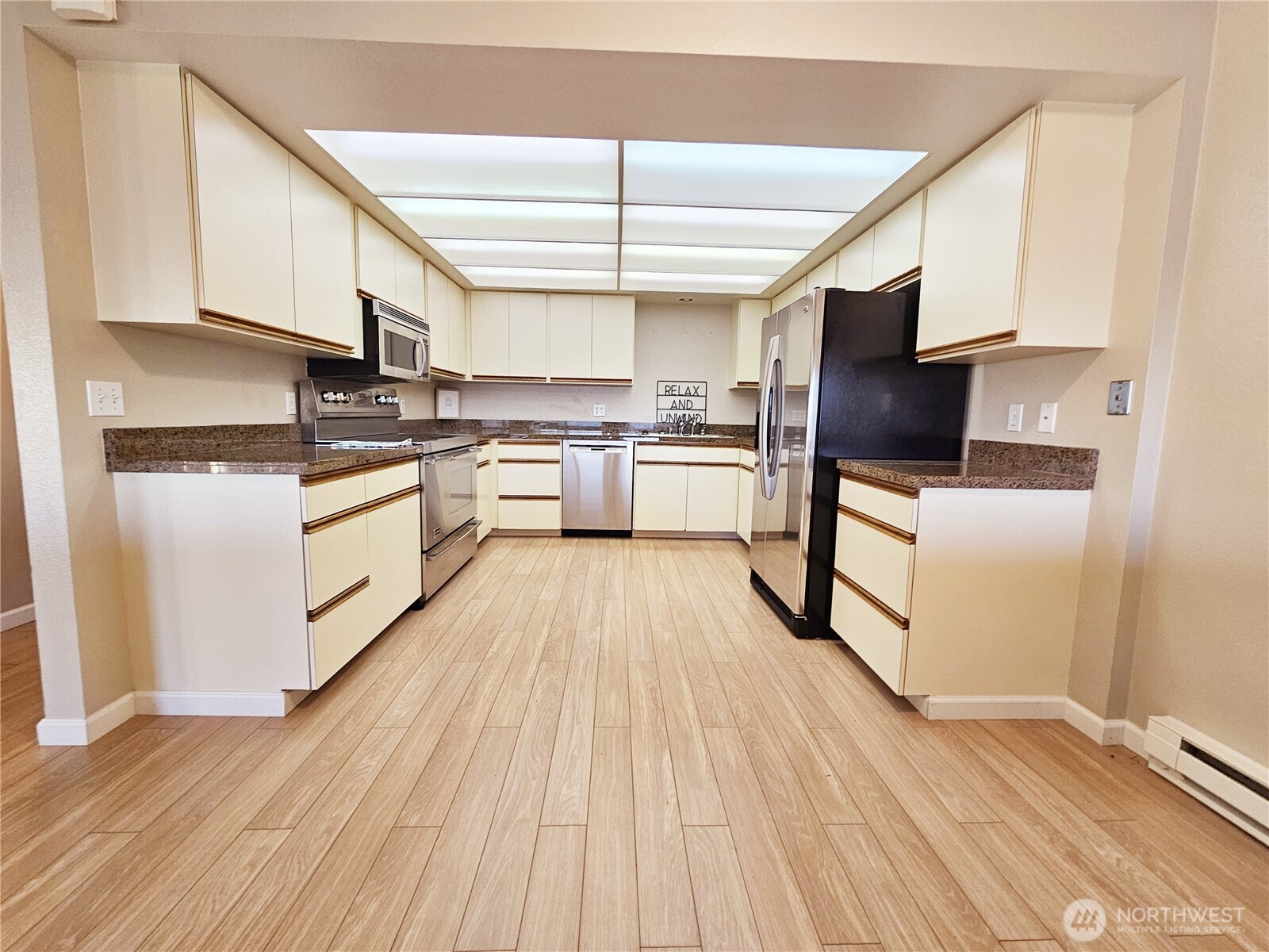 600 S State Street #101, Bellingham, WA 98225