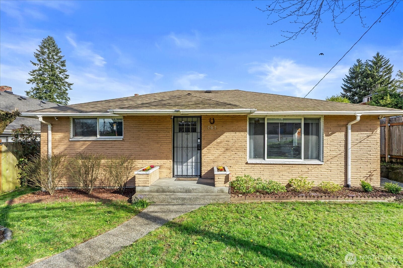 707 E James Street , Kent, WA 98031