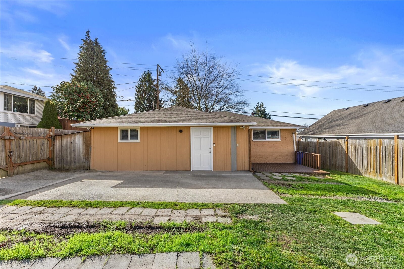 707 E James Street , Kent, WA 98031