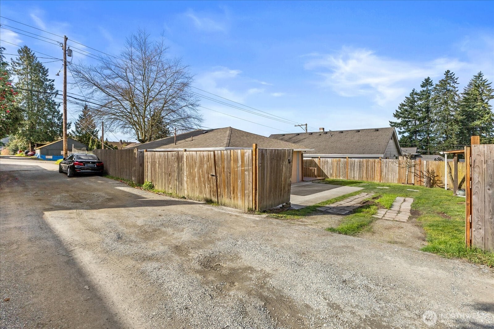 707 E James Street , Kent, WA 98031