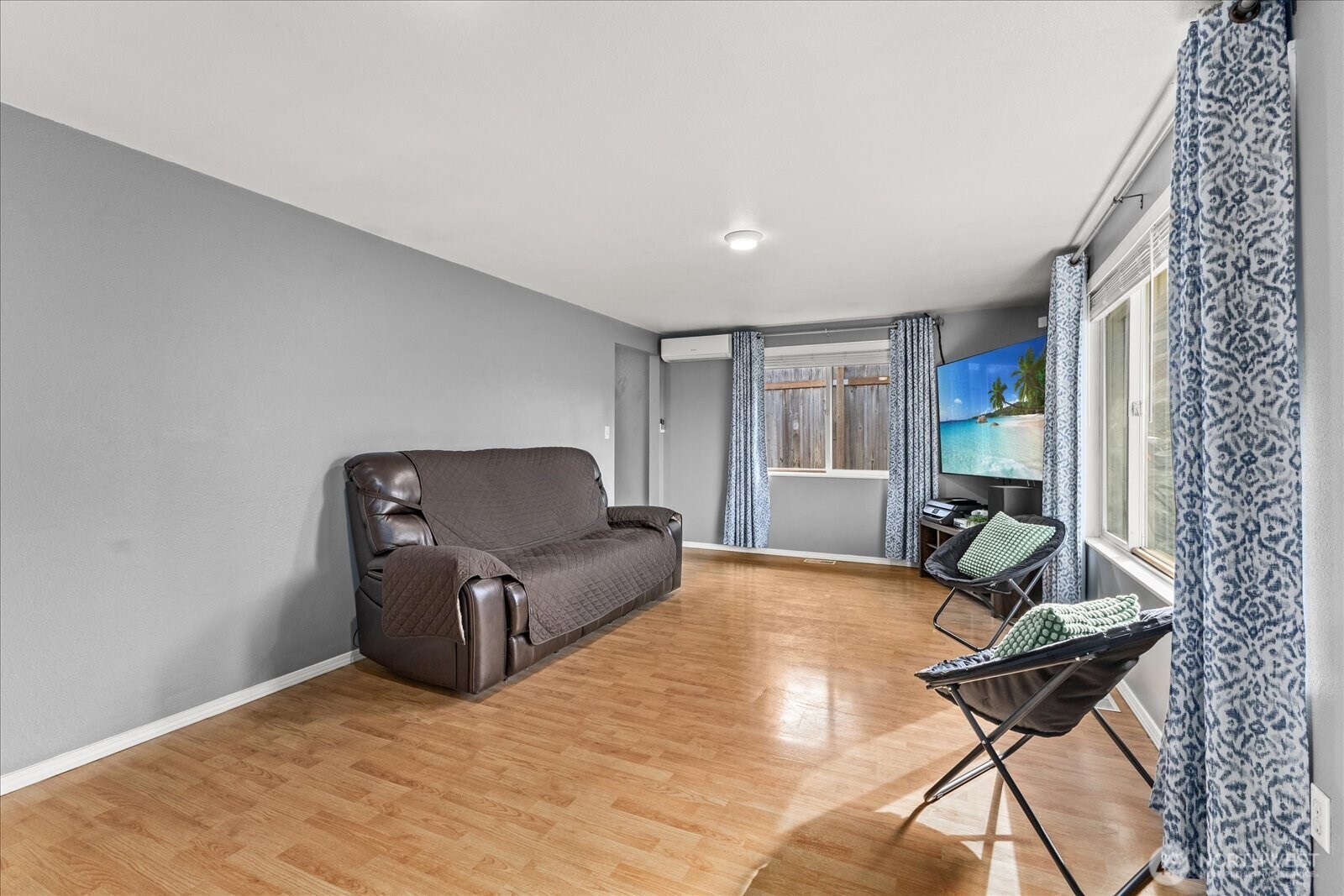 707 E James Street , Kent, WA 98031