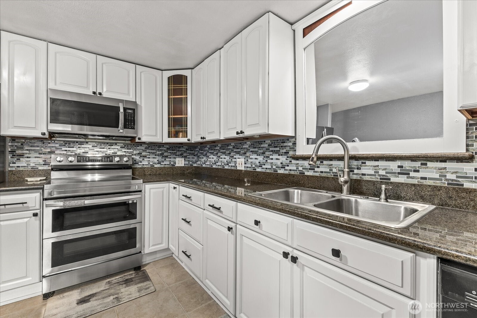 707 E James Street , Kent, WA 98031