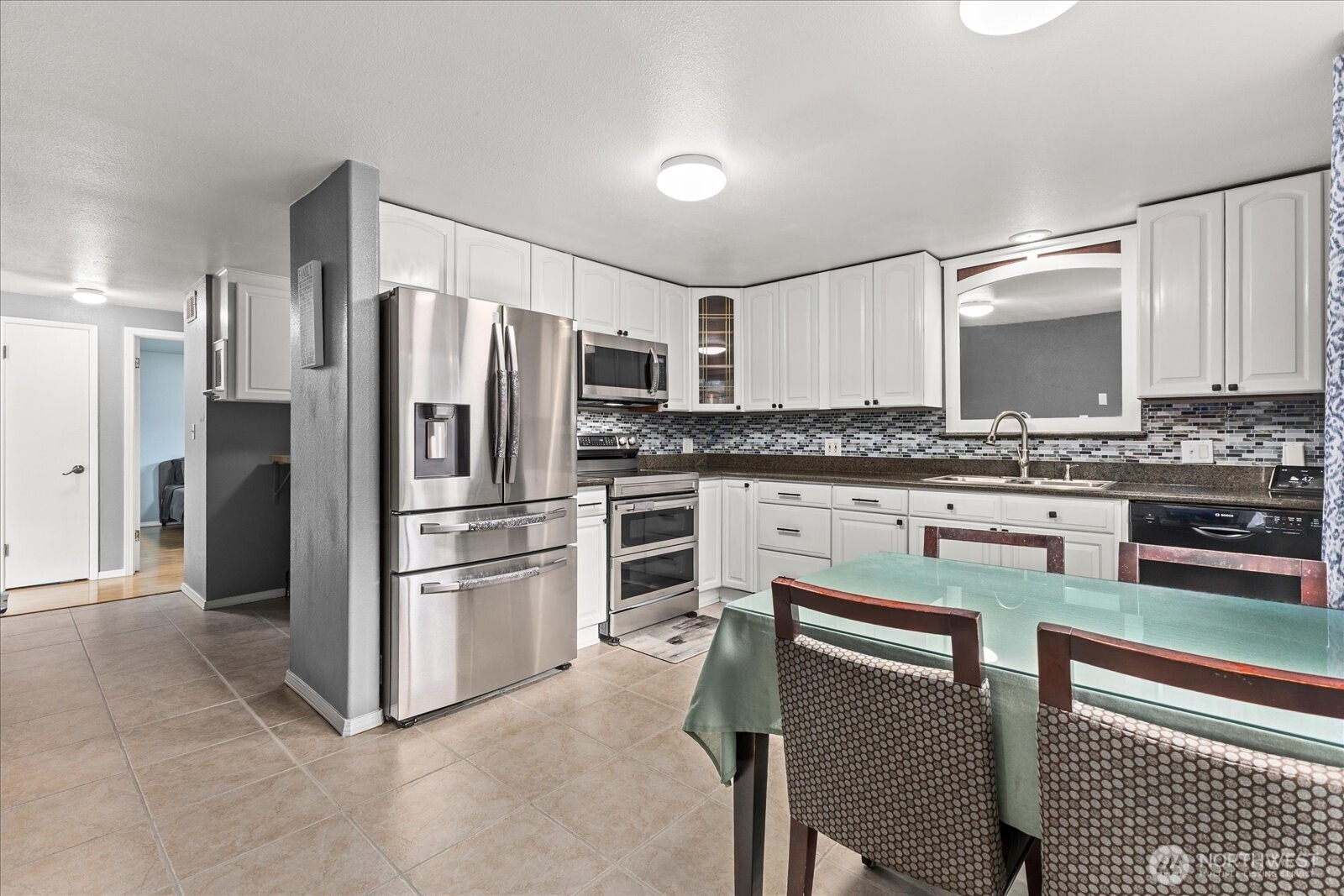 707 E James Street , Kent, WA 98031