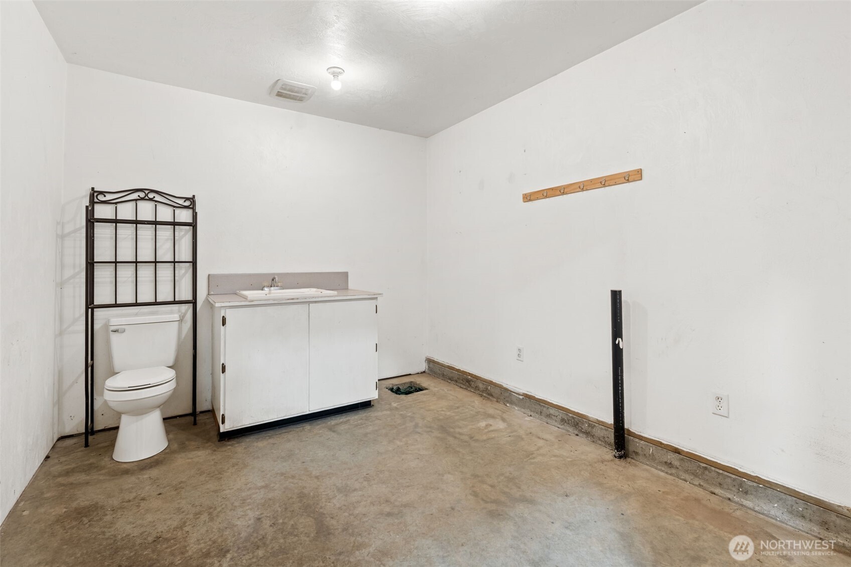 5008 Dodjatree Lane SE, Olympia, WA 98501