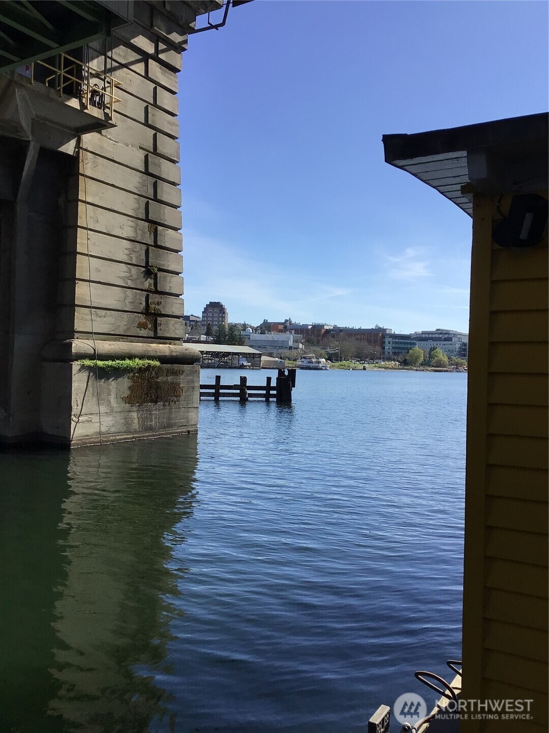 3304 Fuhrman Avenue E #10, Seattle, WA 98102