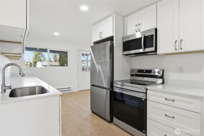8520 9th PL NE , Lake Stevens, WA 98258 - Photo 7