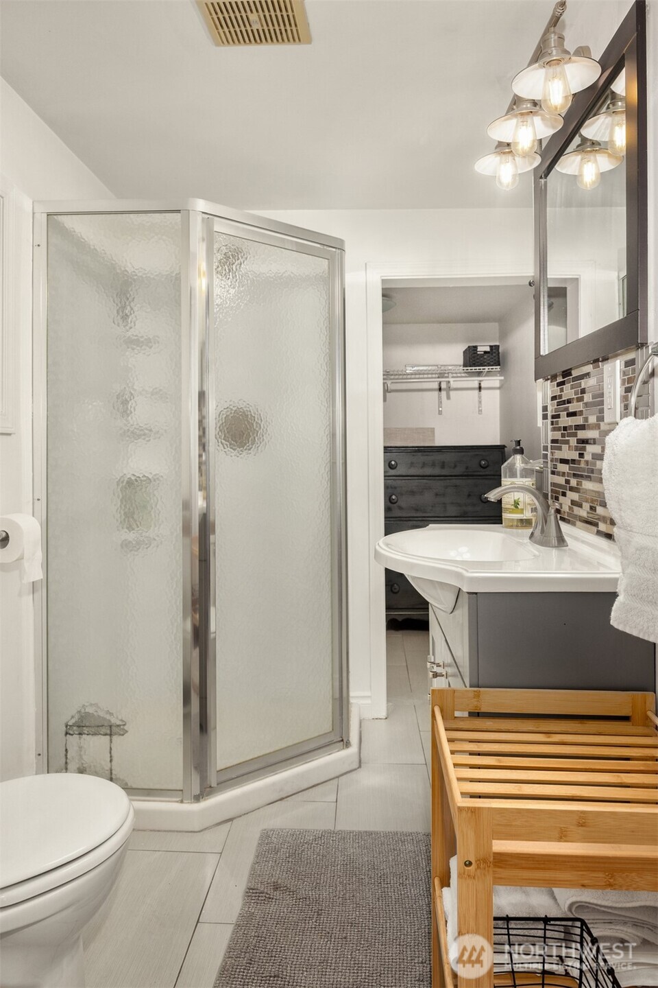 3010 SW City View Street , Seattle, WA 98126