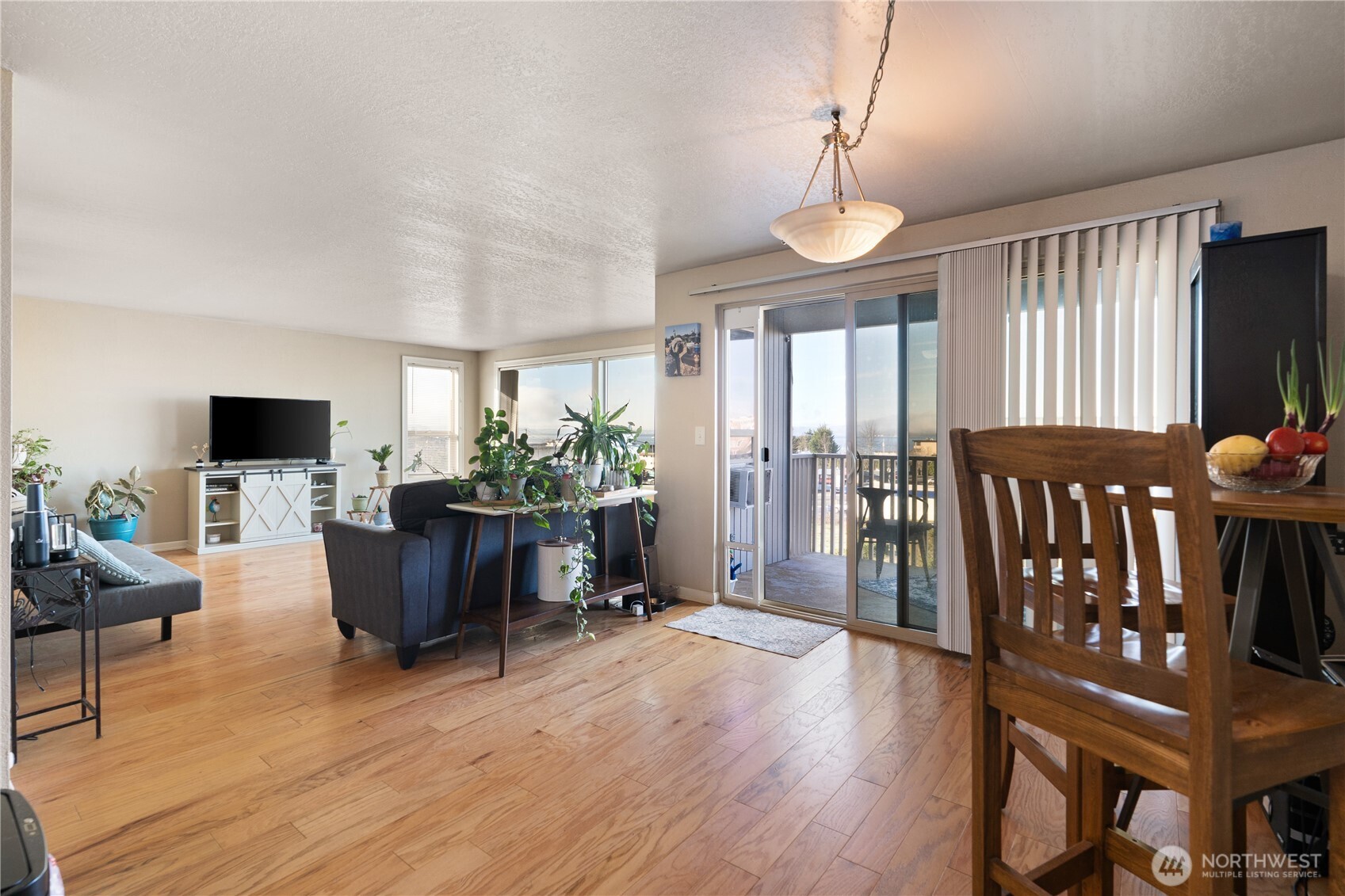 813 S 227th Place #5, Des Moines, WA 98198