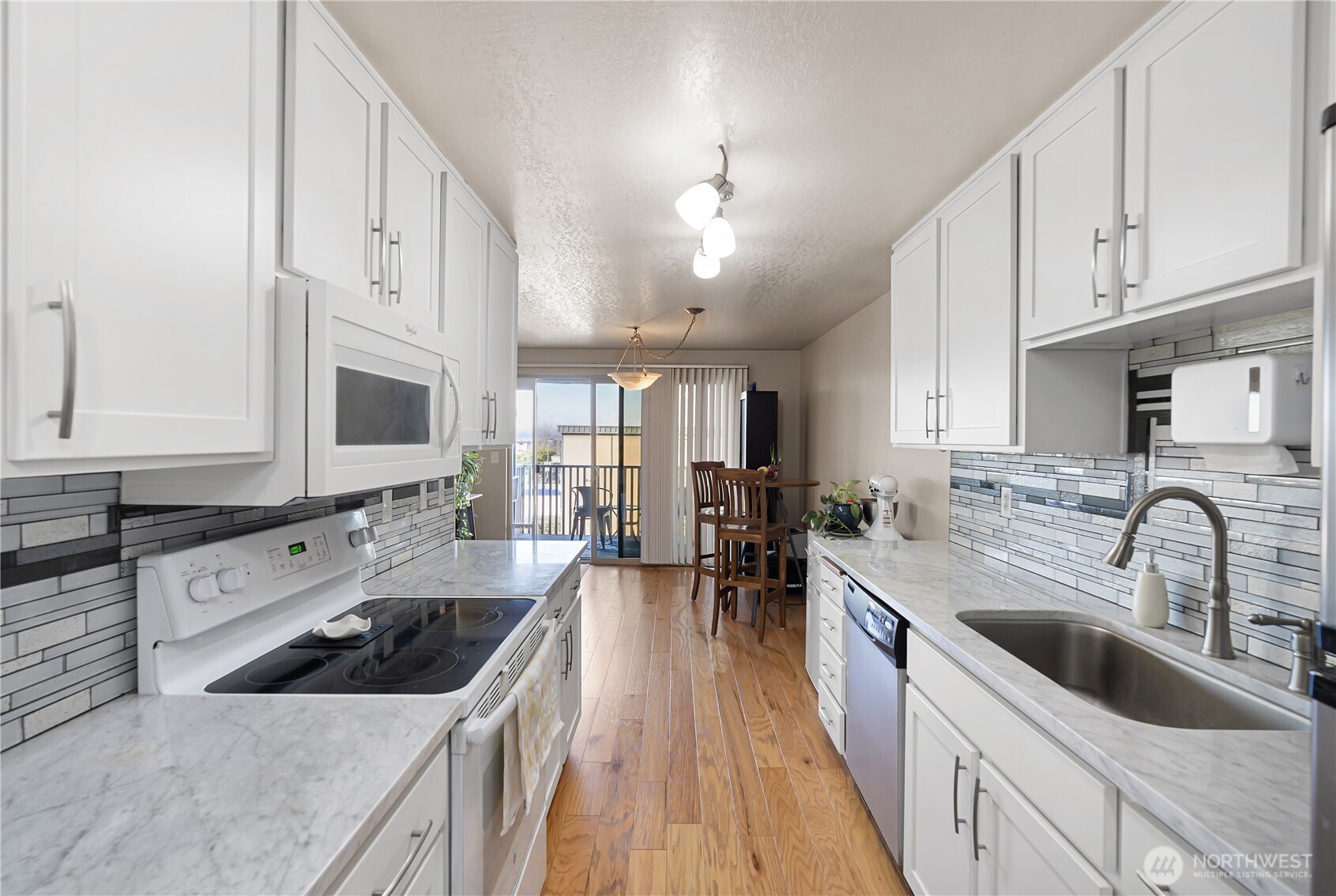 813 S 227th Place #5, Des Moines, WA 98198